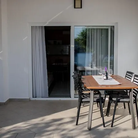 Apartament 3