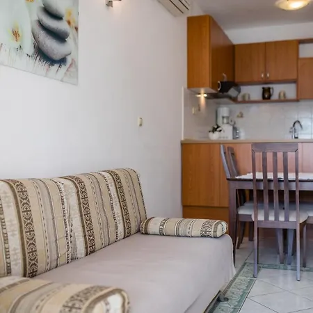 Apartment Green 3 * Rab Town