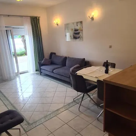 Apartamento 3 Rab Town
